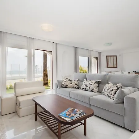 Home, With Direct Access To The Beach, Sea Views And South Facing, In Puerto Banus Apartment