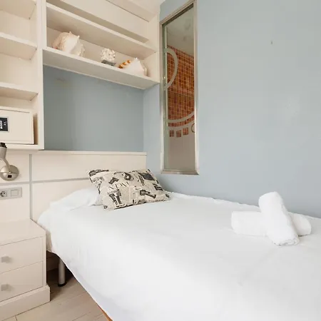 Apartment Home, With Direct Access To The Beach, Sea Views And South Facing, In Puerto Banus *