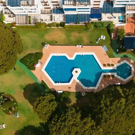 Apartment Home, With Direct Access To The Beach, Sea Views And South Facing, In Puerto Banus Marbella