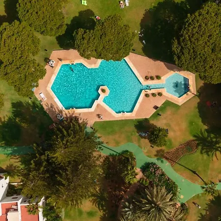 Home, With Direct Access To The Beach, Sea Views And South Facing, In Puerto Banus شقة