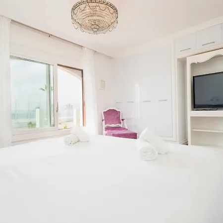 Home, With Direct Access To The Beach, Sea Views And South Facing, In Puerto Banus Marbella