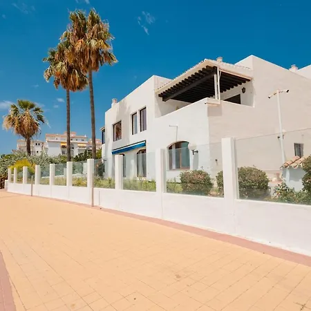 Apartment Home, With Direct Access To The Beach, Sea Views And South Facing, In Puerto Banus *