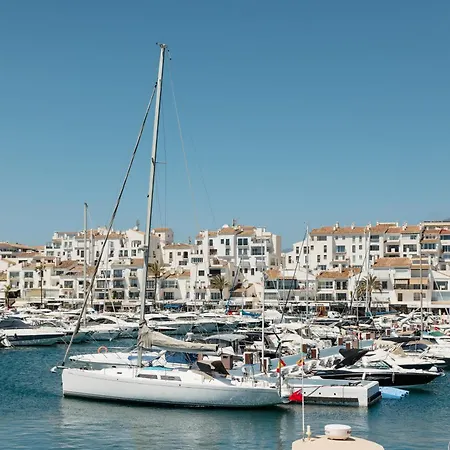 Appartamento Home, With Direct Access To The Beach, Sea Views And South Facing, In Puerto Banus Marbella